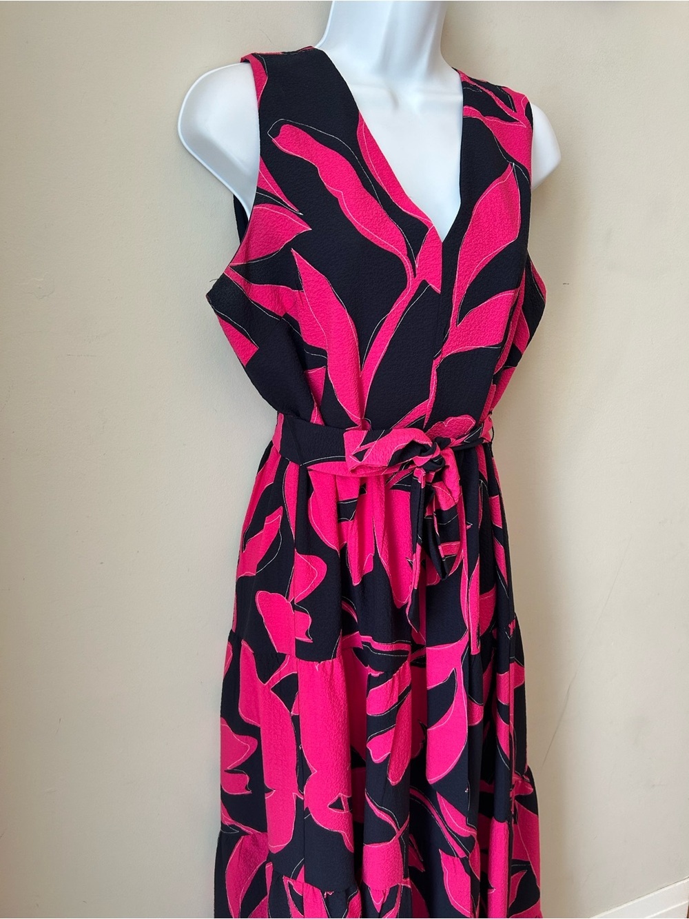 DKNY Black Maxi Dress with Hot Pink Abstract Print and Tie Waist Size 10